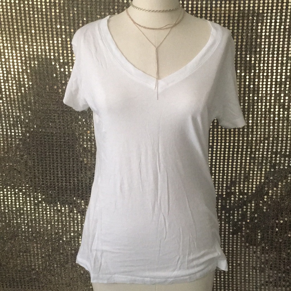 V neck t-shirt